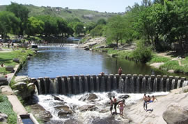 Balneario El Diquecito muy cerca de Aguaribay Apart